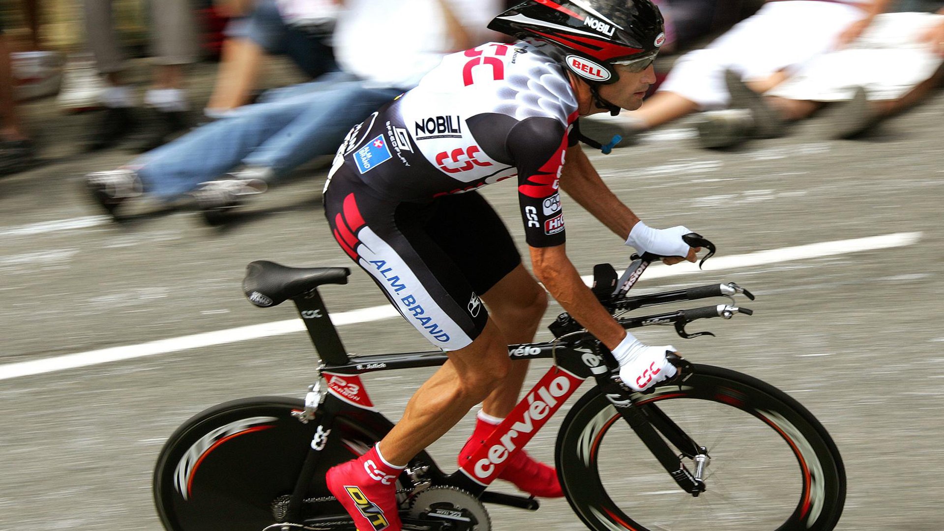 从NBA季后赛到欧陆绿茵，鏖战精神的无界共鸣