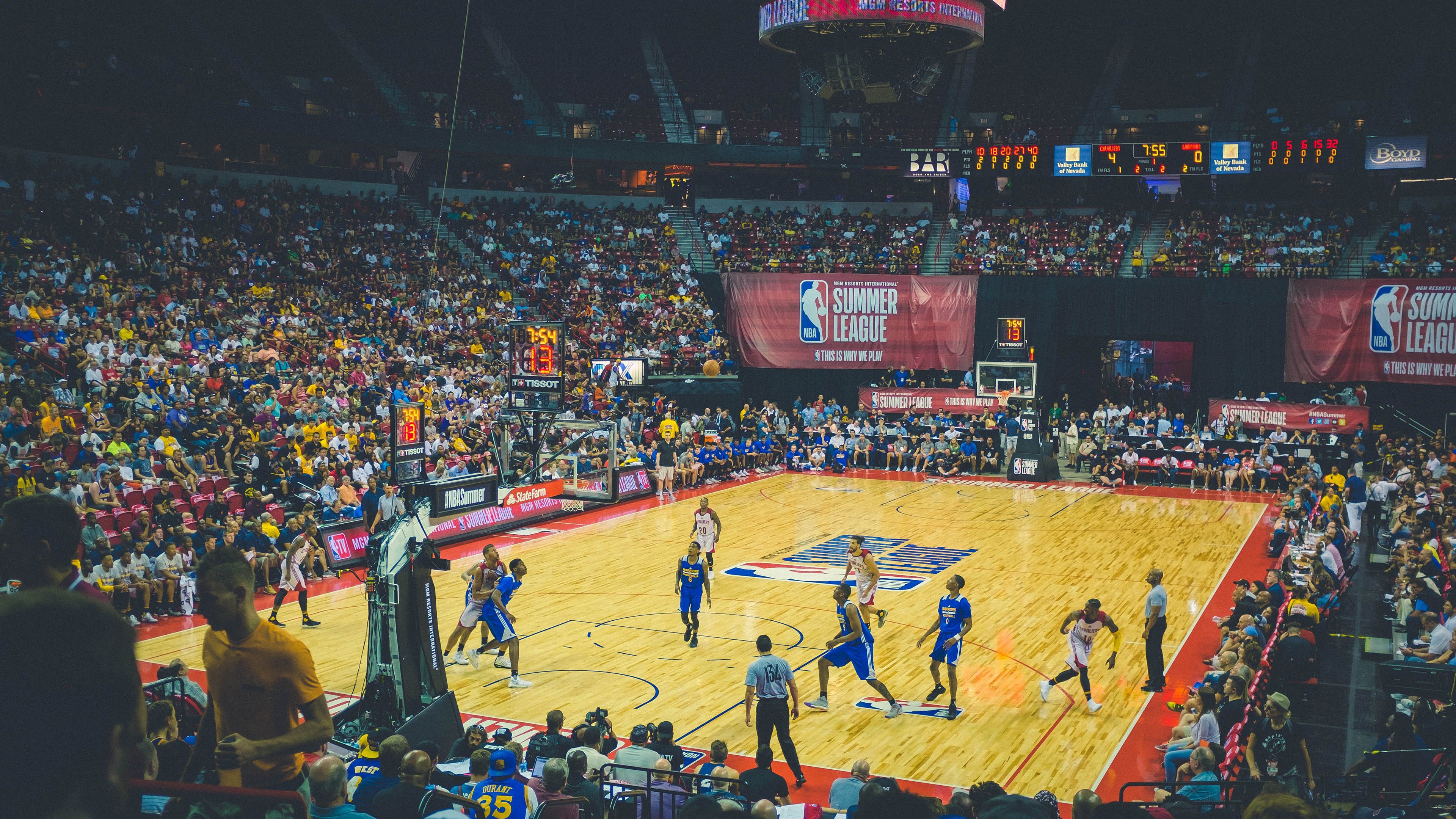 温网轻取蒙特卡洛大师赛，阿尔卡拉斯惊艳四座的背后，是网球世界的世代更迭