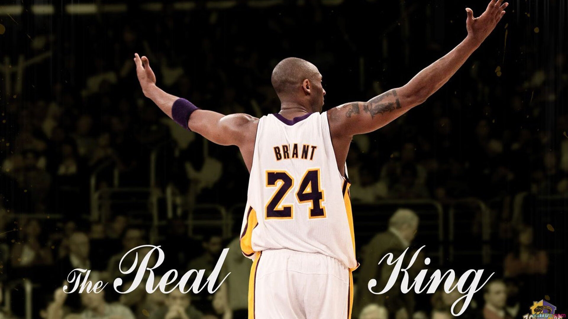 陶汉林统治全场，湖人绝杀广东队，当篮球传奇跨越时空